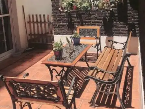 Esmeralda 900 Retiro 3amb c patio U$180.000