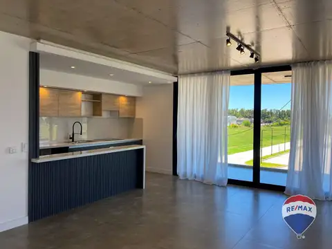 DEPARTAMENTO 3 AMBIENTES CON JARDIN CANNING VENTA