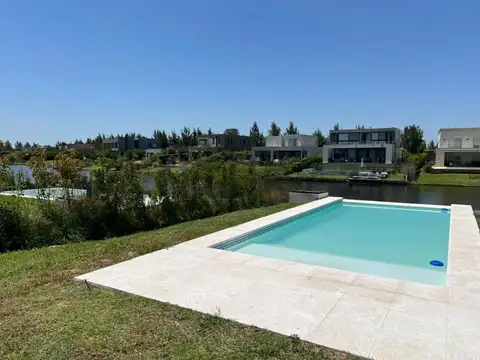 Casa en Venta 1 año