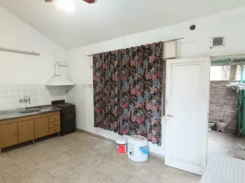 Casa 3 ambientes con 1 baño