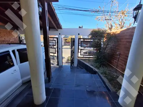 Depto Tipo Casa en Venta al Este
