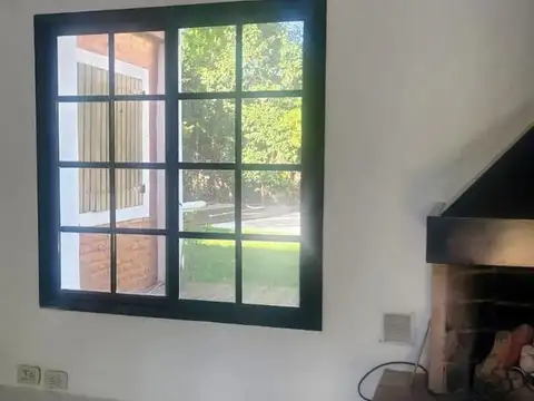 Casa en Venta en Loma Verde, USD 185.000