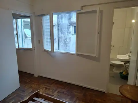 Dos ambientes luminosos sobre Avenida