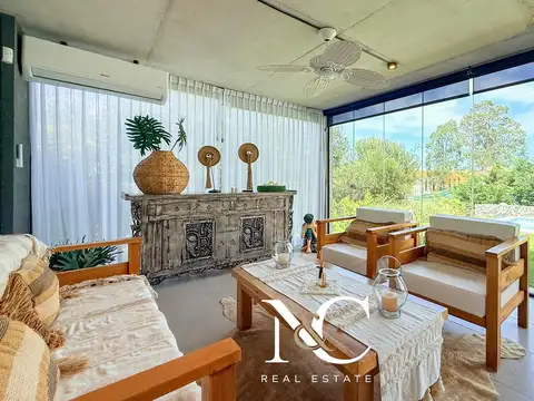 Casa 5 ambientes con 3 baños