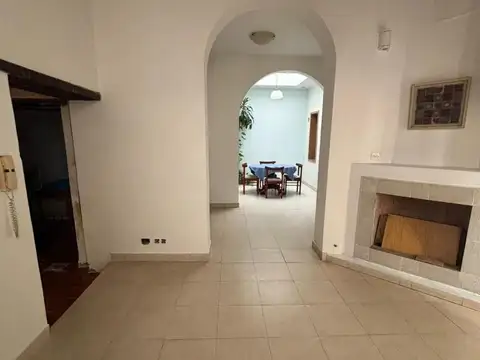 Depto Tipo Casa en Venta 70 años