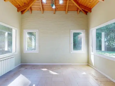 Casa 5 ambientes con 3 baños