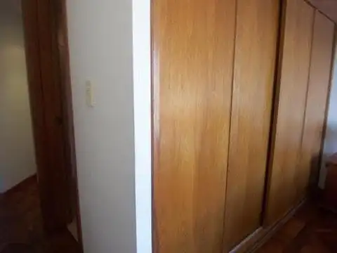 Departamento 5 ambientes con 2 baños