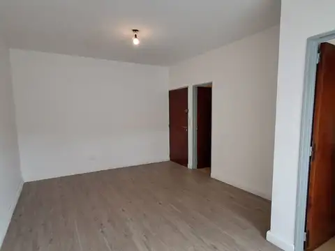 MUY LINDO MONOAMBIENTE IDEAL VIVIENDO O USO PROFESIONAL