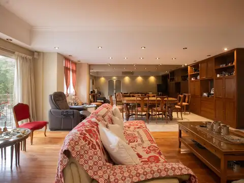 Departamento en Venta de 5 ambientes