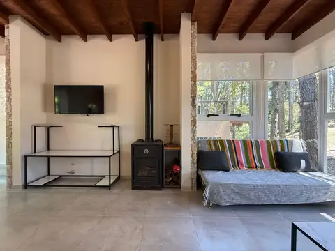 Casa 3 ambientes con 2 baños