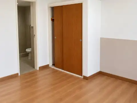 Departamento en Alquiler en Zarate, $ 400.000