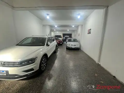 Local  a la calle en  Martinez