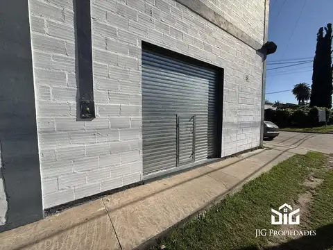 LOCAL | 54 M2 | VIDRIERA | ALTO TRÁNSITO | COMERCIAL | PILAR