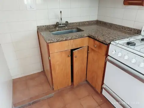ALQUILER . LAPRIDA 500. DEPTO 1 DORM MAS COMODIN
