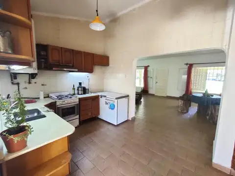 Exc.casa 3 dorm c/gge-pileta jardin B° Las Blancas Cerrillos
