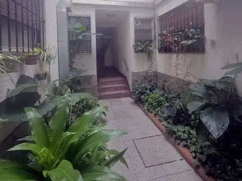 Depto Tipo Casa 2 ambientes con 1 baño
