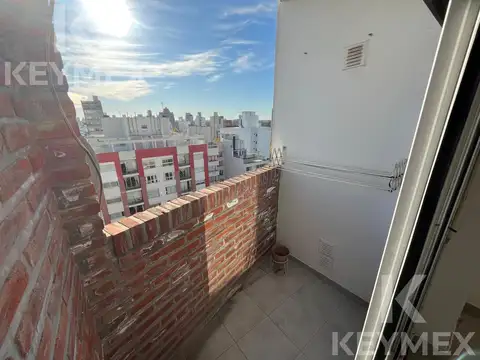 Departamento con cochera en 60 entre 2 y 3