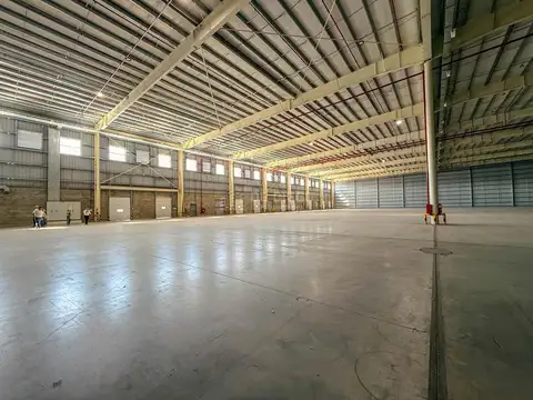 Deposito Nave AAA 11.500 m2 en alquiler – Esteban Echeverria
