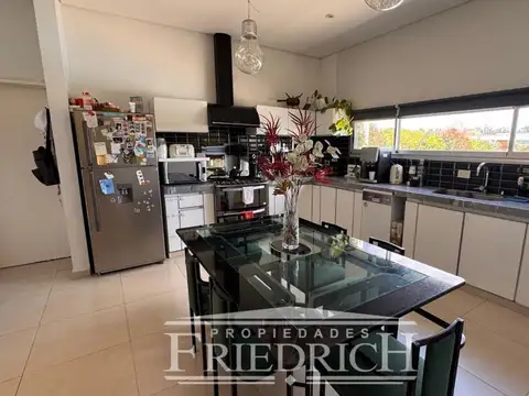 Casa en Venta en San Roque, USD 290.000