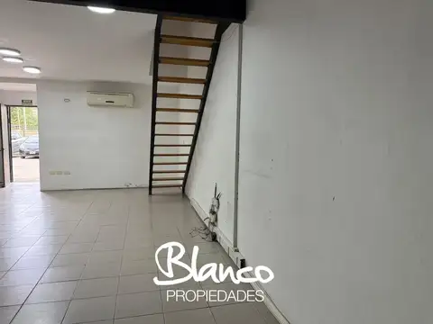 Oficina en Venta al Norte