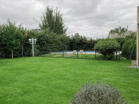 Venta Casa Barrio Liceo 1 2 dormitorios y 3 baños