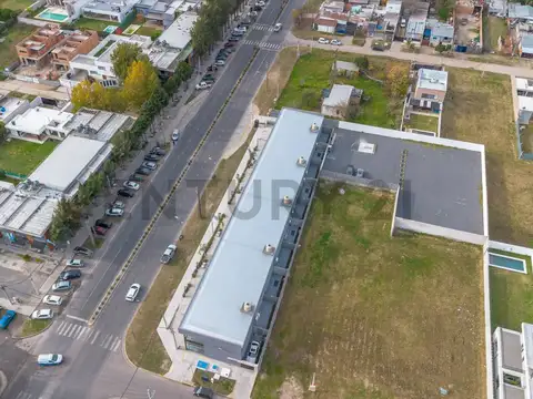Local en Alquiler en Joaquin Gorina, $ 2.000.000