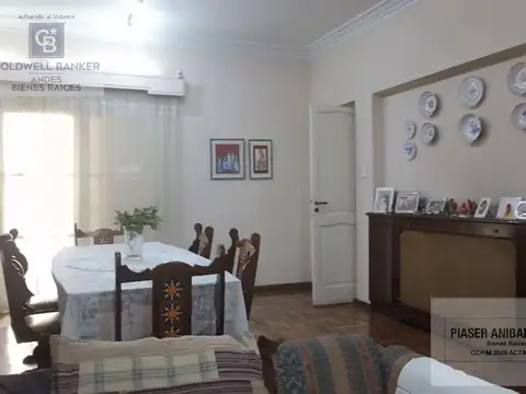 Casa en Venta con 1 cochera