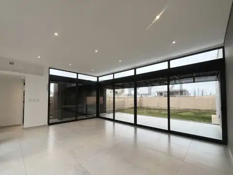 Casa en Alquiler A Estrenar