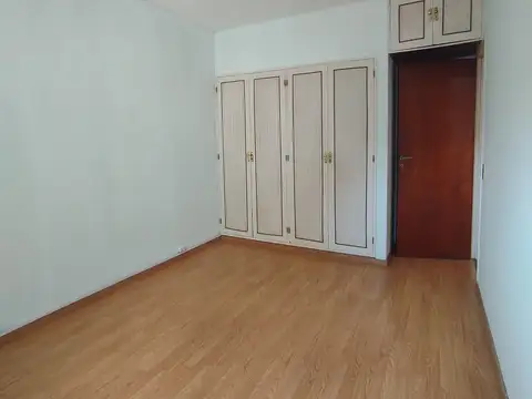 Departamento en Alquiler en Remedios De Escalada, $ 540.000