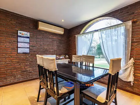 Casa 6 ambientes con 3 baños