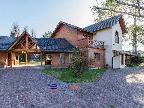 Casa en Alquiler de 4 dormitorios