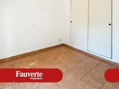 DEPARTAMENTO EN PLANTA BAJA AL FRENTE. VILLA SARMIENTO.