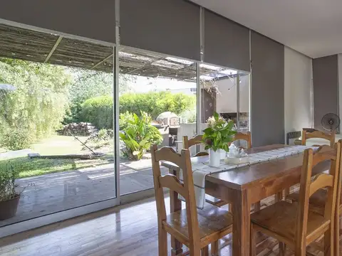 VENTA CASA BARRIO AGUADAS DOS DORMITORIOS