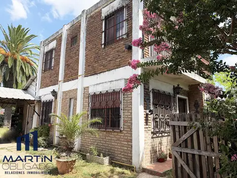 Venta Casa 4 ambientes en Bella Vista con pileta