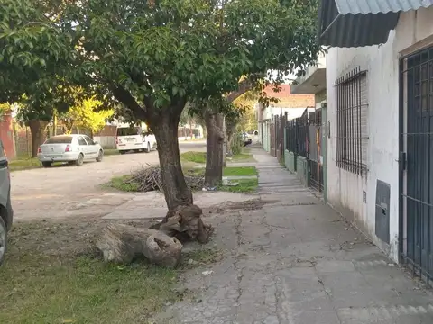 VENTA  CASA  3 AMB MORENO