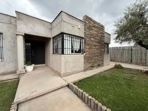 Casa en Venta B° Olivos de Furlotti en Maipú