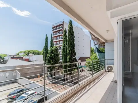 Miranda 5200 , Piso 2