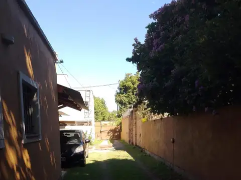 Casa en venta - 2 Dormitorios 1 Baño - 150Mts2 - Córdoba Capital