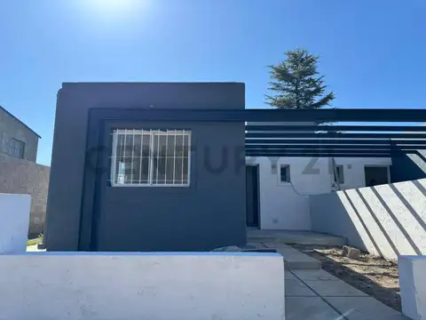 VENTA DUPLEX JUAREZ CELMAN PLANTA BAJA A ESTRENAR
