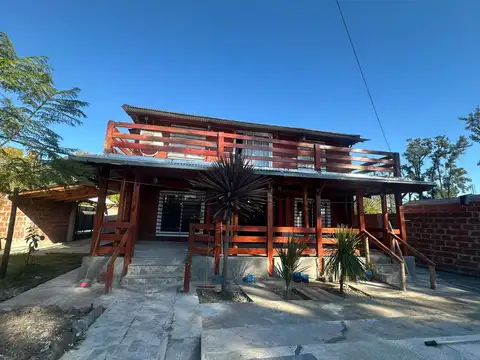 Casa en Venta con 1 cochera