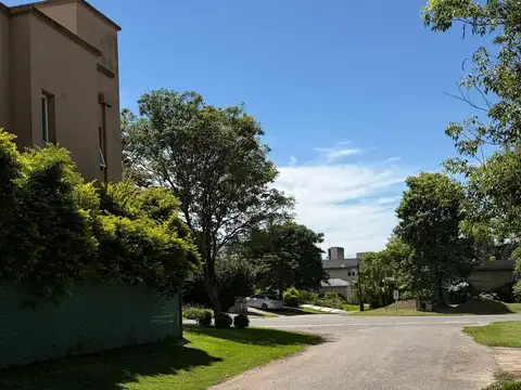 Terreno en Venta 15  mts Frente
