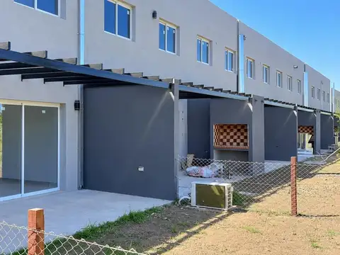 Departamento en Alquiler con 1 cocheras