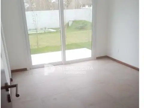 Departamento en Venta en Pinares, USD 149.000