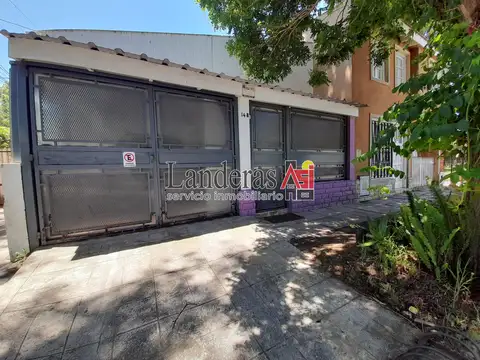 Casa PH 3 amb. - Céntrica - Todos los Servicios Conectados!