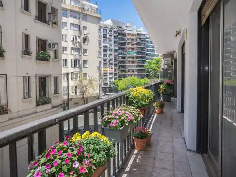 Exclusivo Semipiso Cuatro Ambientes con Cochera en la Isla, Recoleta