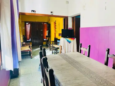 Casa 7 ambientes con 3 baños