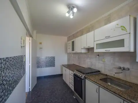 Departamento en Alquiler con 1 cocheras