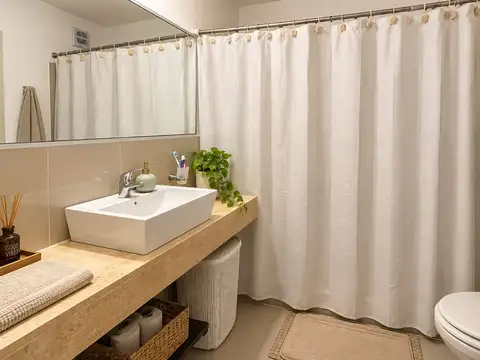 Departamento en Alquiler con 1 cocheras
