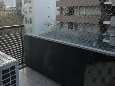 DPTO 2 AMB  FRENTE .BALCON TOILETTE  BAÑO SUITE 55 mts totales.