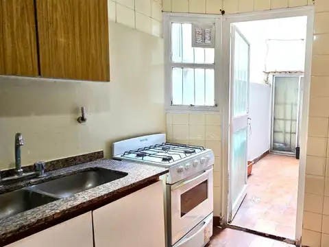 VENTA 4 Amb. c/patio y Balcón - Ap. Prof.- Palermo